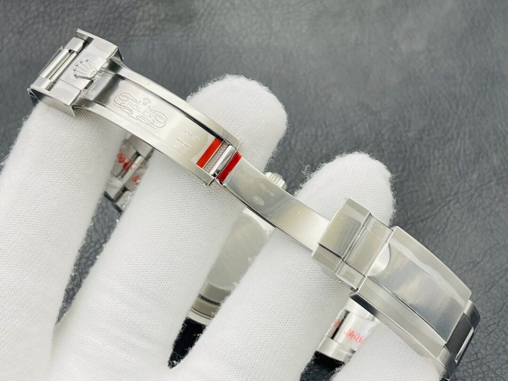 Rolex Yacht Master 37mm Black Dial 126622 0001 - Image 3