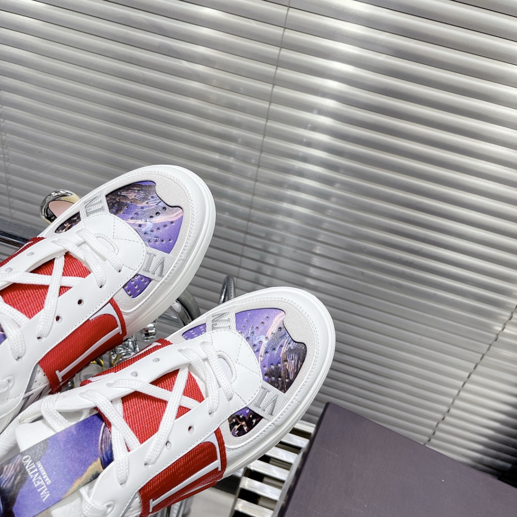 Valentino ONE STUD lace-up sneakers in calfskin - Image 4