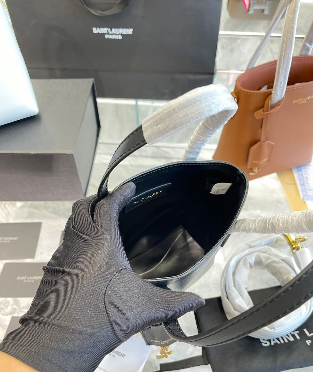 Saint Laurent Shopping Saint Laurent Mini Bag In Box Black 18Cm 773995Aaddi1000 - Image 9