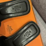 Hermes Oran Sandal Noir H021056Z 01340 - Image 7