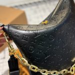 Louis Vuitton Coussin Hobo MM Black 30cm M12068 - Image 7