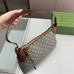 Gucci Gg Emblem Small Shoulder Bag Beige And Dark Brown 30Cm 815218 Faeaa 9762 - Image 3