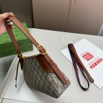 Gucci Gg Emblem Super Mini Shoulder Bag Beige And Brown 24Cm 820696 Fad6L 9758 - Image 7