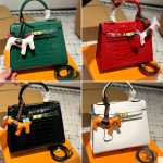 Hermès Kelly 25 Alligator Red 25Cm - Image 4