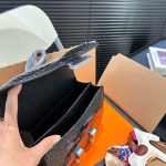 Hermès Mini Constance 19 Shiny Alligator Palladium Hardware Black 19Cm - Image 4