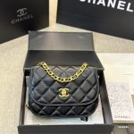 Chanel Crossbody Bag Leather And Gold Tone Metal Black 23Cm As4845 B16235 94305 - Image 3