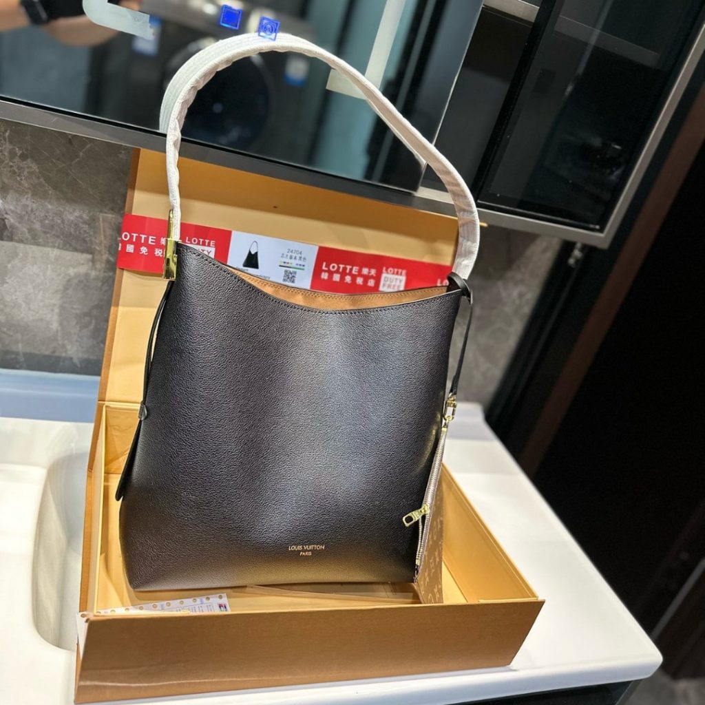 Louis Vuitton Low Key Hobo MM In Black 31Cm M24856 - Image 3