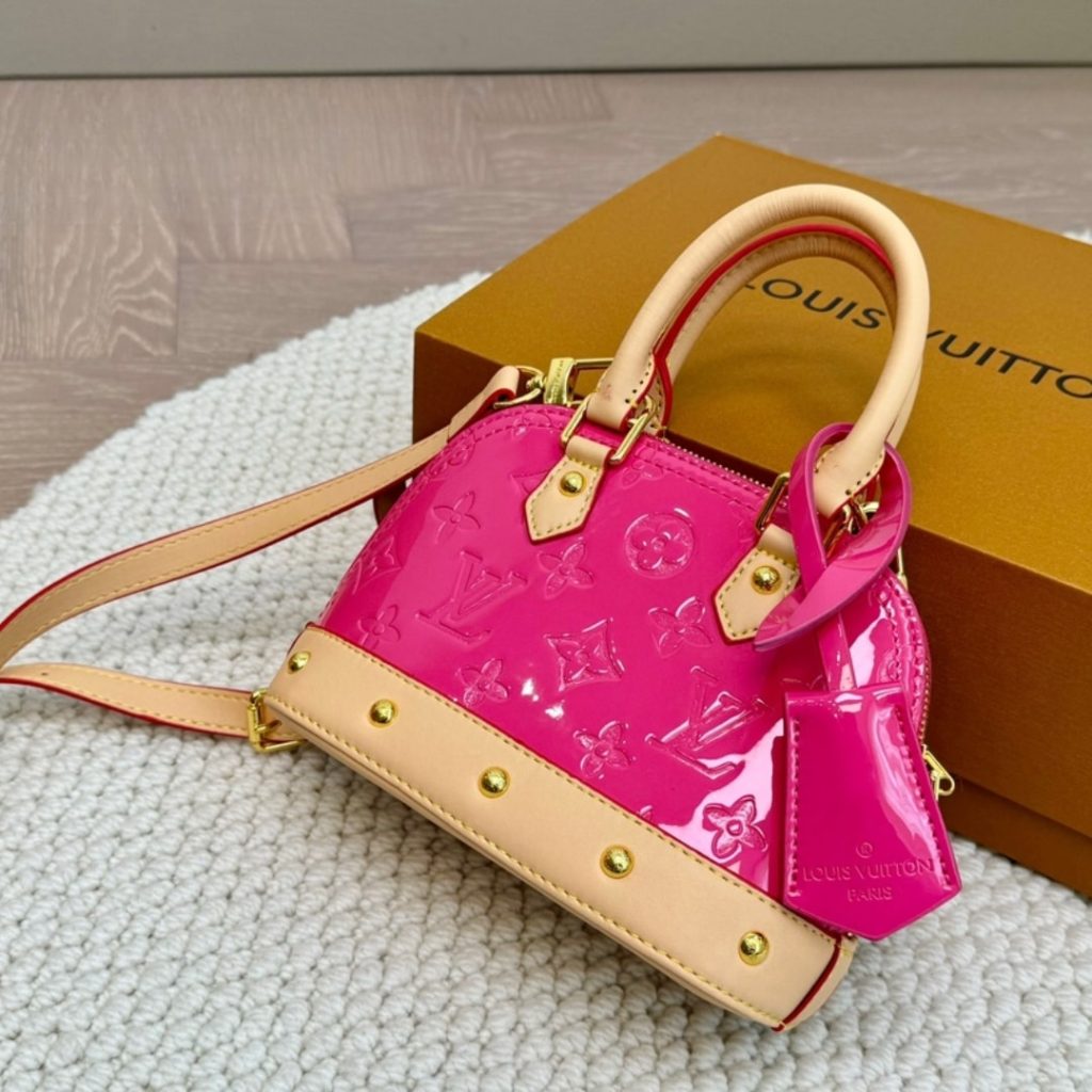 Louis Vuitton Nano Alma Monogram Vernis Neon Pink 18Cm M90611 - Image 3