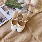 Gucci Women's Horsebit Pump White Leather - Image 4