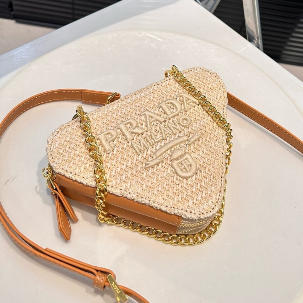 Prada Crochet Mini Pouch Natural 19cm 1NR015 2CXK F0018 - Image 4