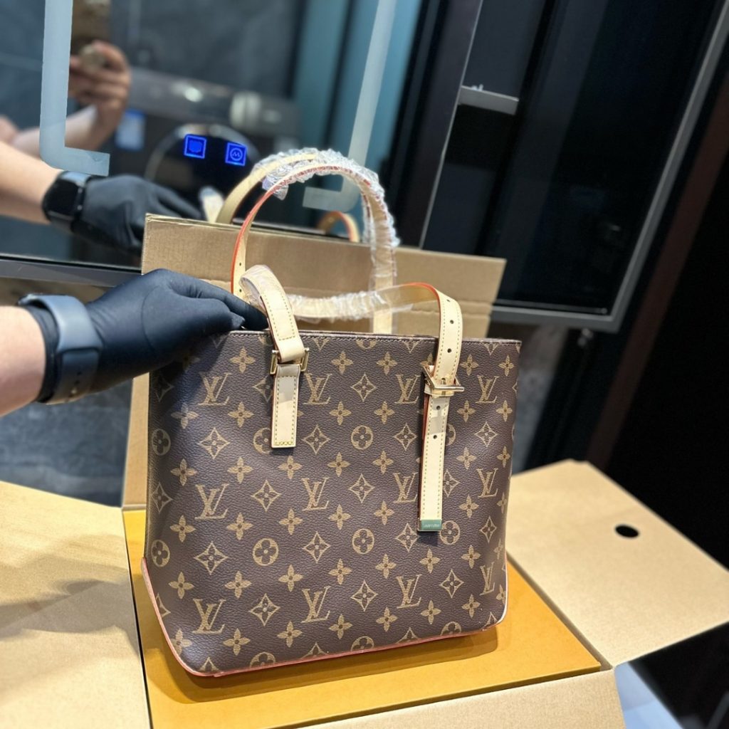 Louis Vuitton Piano Bag Monogram Canvas Brown 33Cm M12095 - Image 8