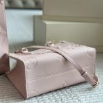 Louis Vuitton Onthego PM Pink Opale 25Cm M47135 - Image 4