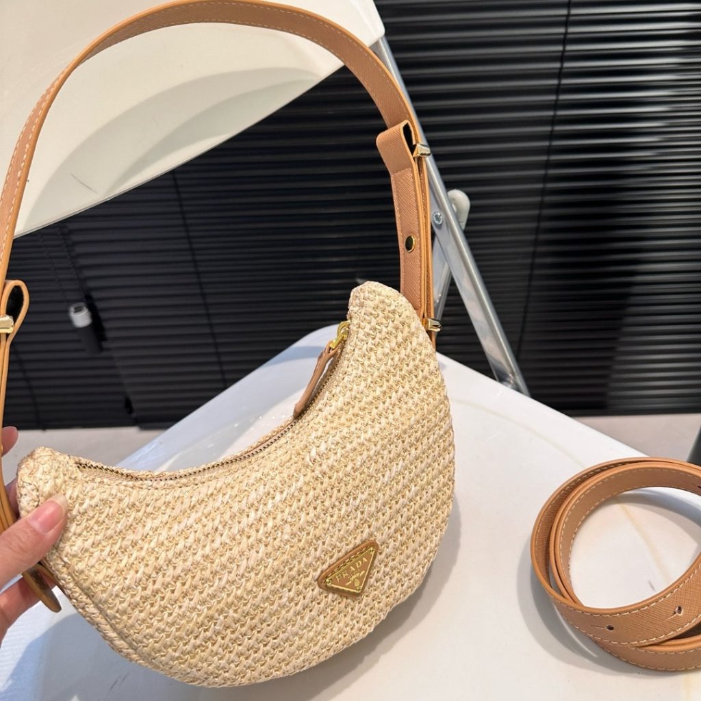 Prada Arqué Crochet Shoulder Bag Natural 22Cm 1Bc194 2M2T F0018 V Ouo - Image 5