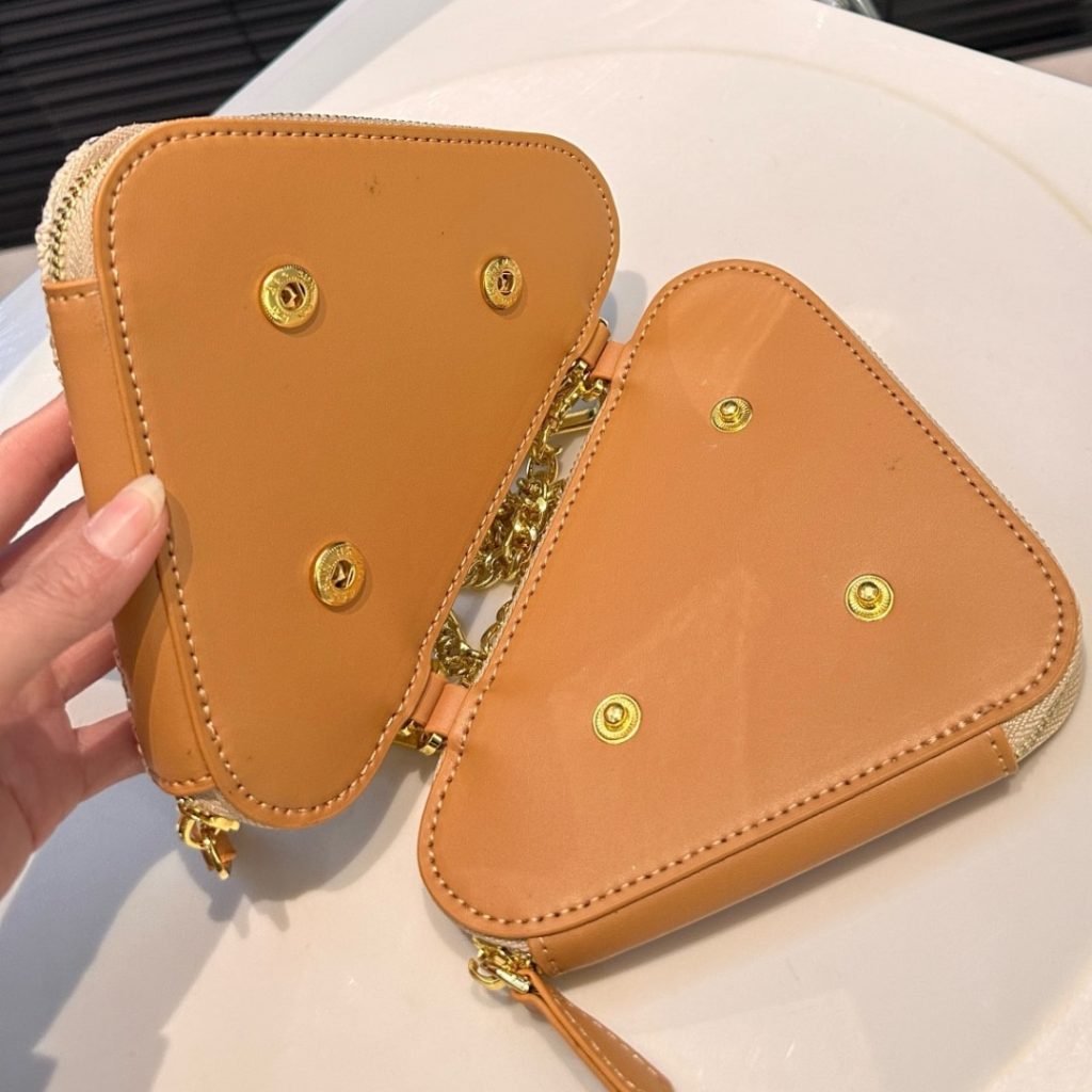 Prada Crochet Mini Pouch Natural 19cm 1NR015 2CXK F0018 - Image 6