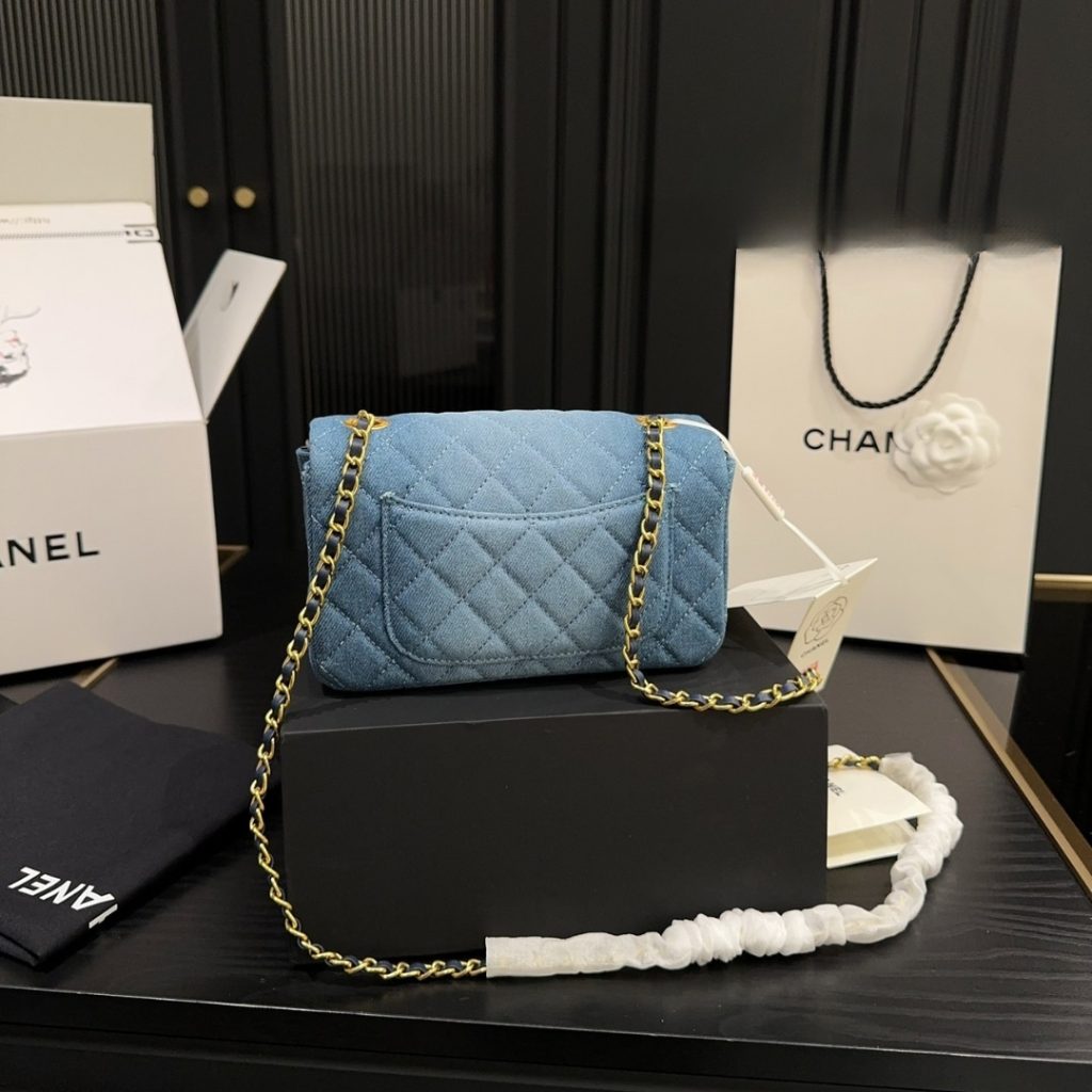 Chanel Classic Handbag Washed Denim And Gold Tone Metal Blue 19Cm A01112 B16747 Nx158 - Image 8