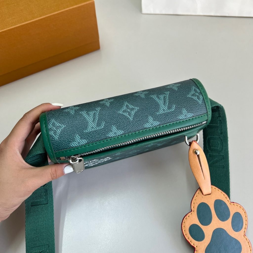 Louis Vuitton Bosphore Wearable Wallet Green 18cm M12637 - Image 4