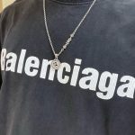 Gucci Interlocking G Logo Embellished Pendant Station Necklace Gold Tone - Image 4