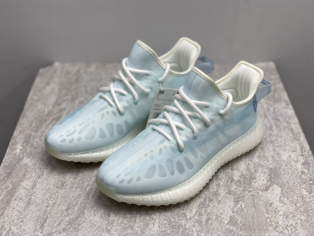YEEZY BOOST 350 V2 Mono Mist - Image 3