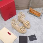 Valentino Garavani Vlogo Raffia Platform Wedge Sandals Natural - Image 9