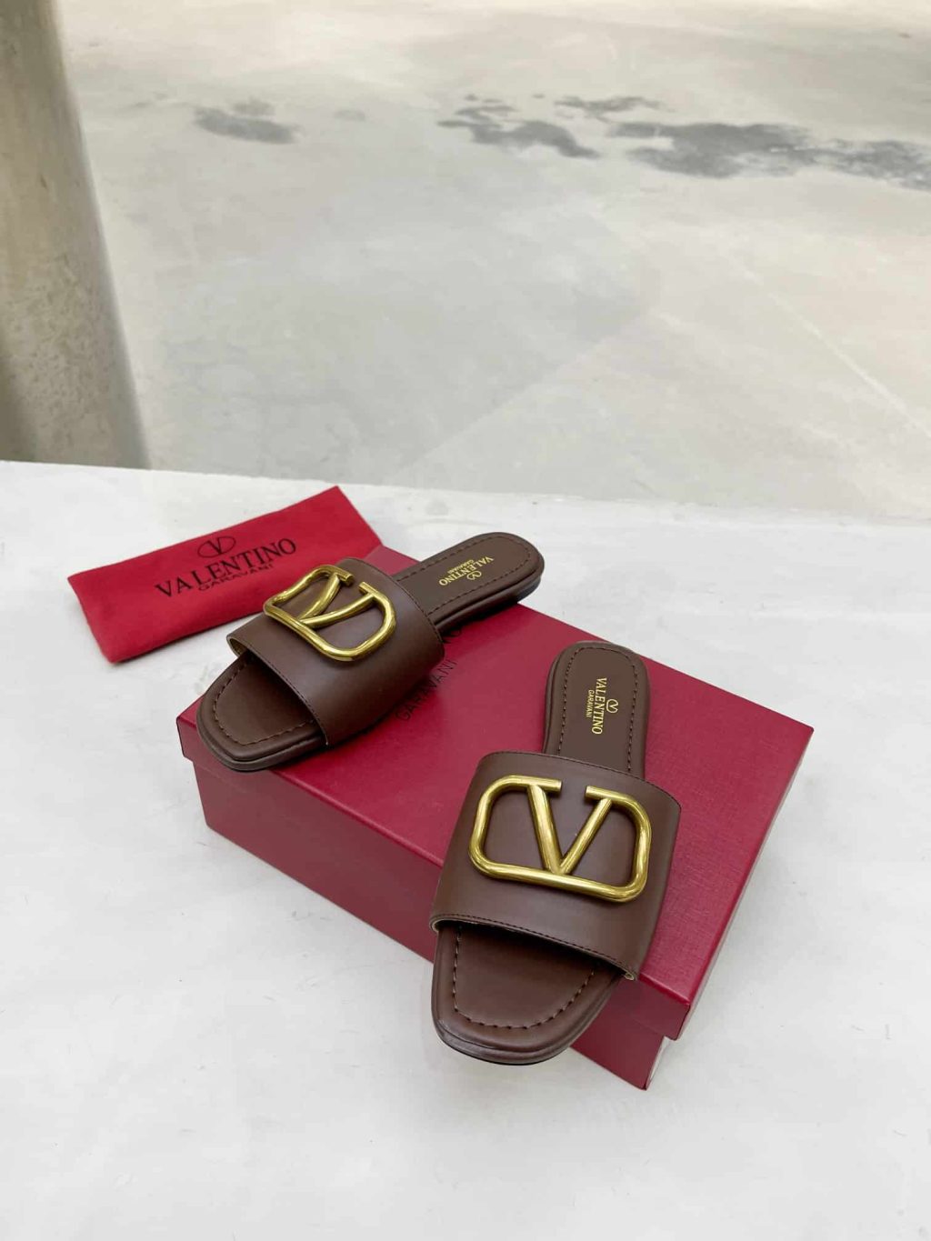 Valentino Garavani Vlogo Signature Slide Sandal Brown - Image 5