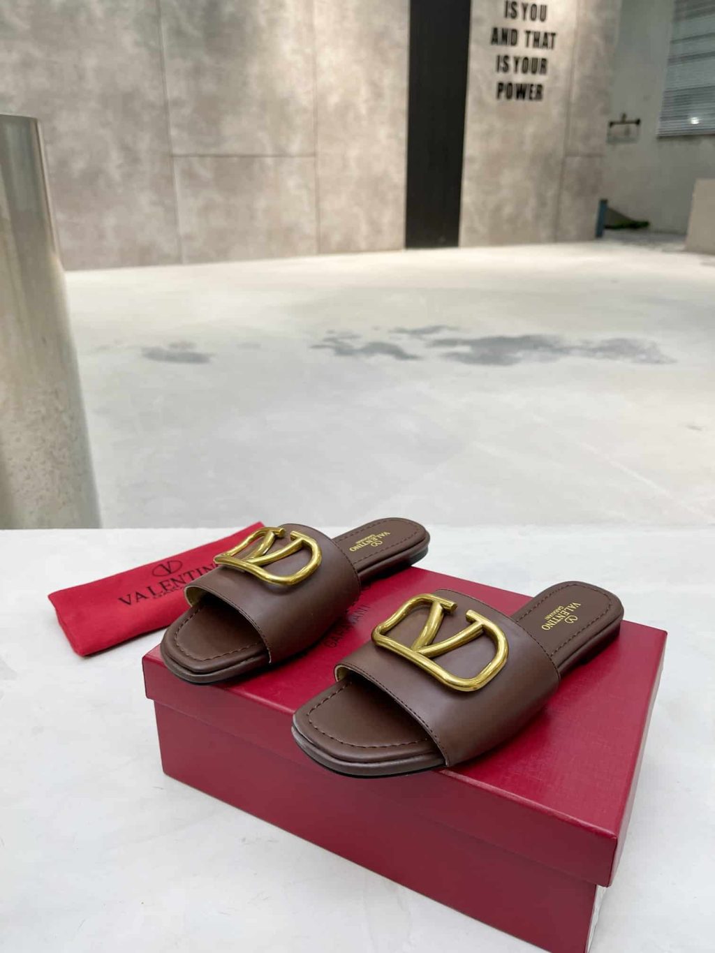 Valentino Garavani Vlogo Signature Slide Sandal Brown - Image 7