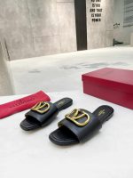 Valentino Garavani Vlogo Signature Slide Sandal Black - Image 7