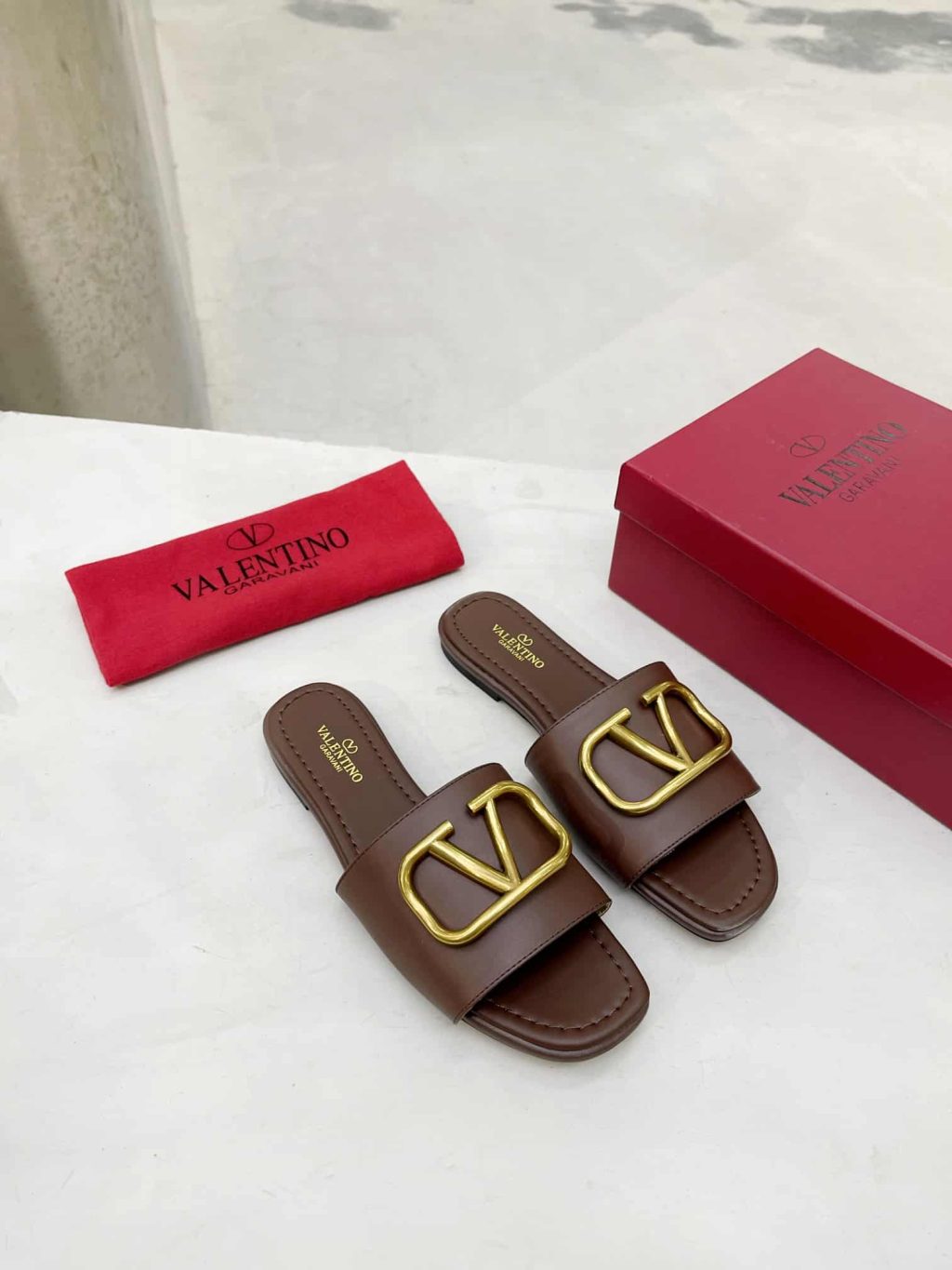 Valentino Garavani Vlogo Signature Slide Sandal Brown - Image 10