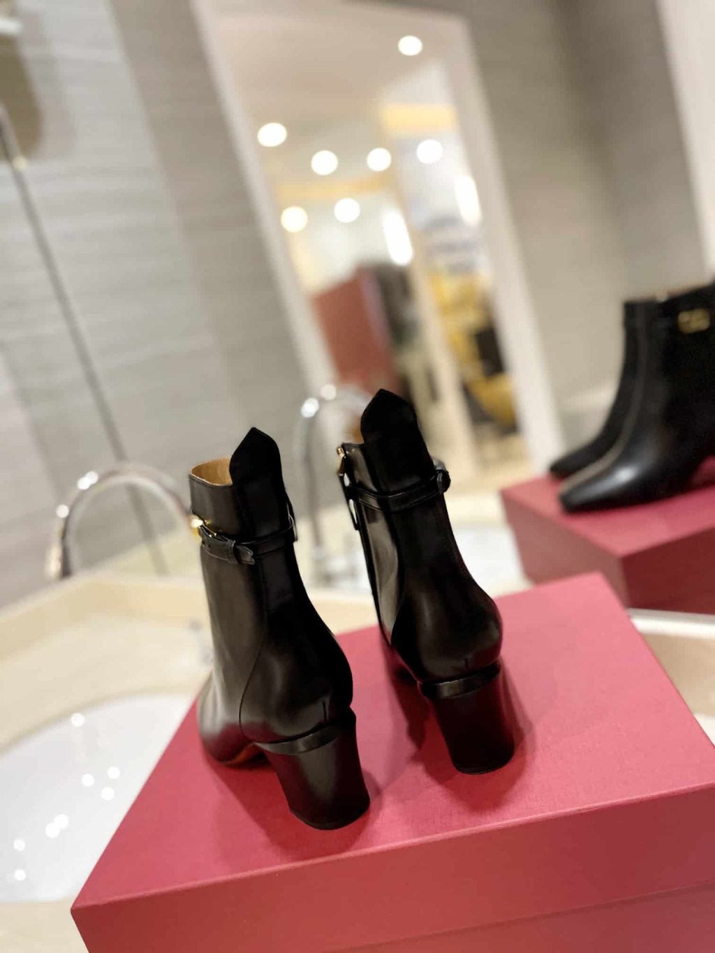 Valentino Garavani Tan Go Ankle Boot In Calfskin Leather Black 3w2s0gz2atz 0no - Image 4