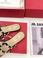 Valentino Garavani Rockstud Flat Slide Sandal Black 5W2S0C49Vod 0No - Image 9