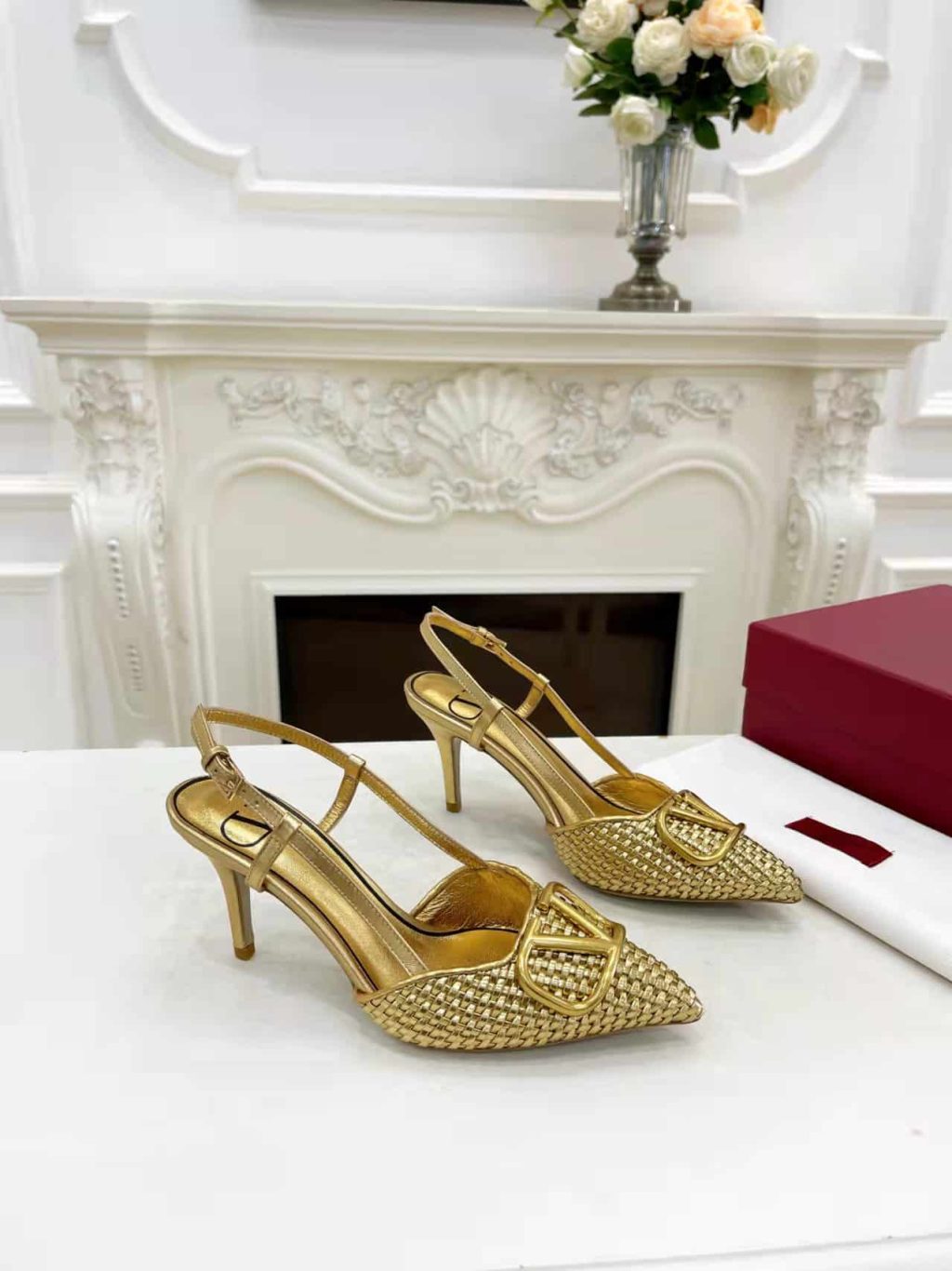 Valentino Garavani Vlogo Woven Leather Slingback Pumps Gold - Image 6