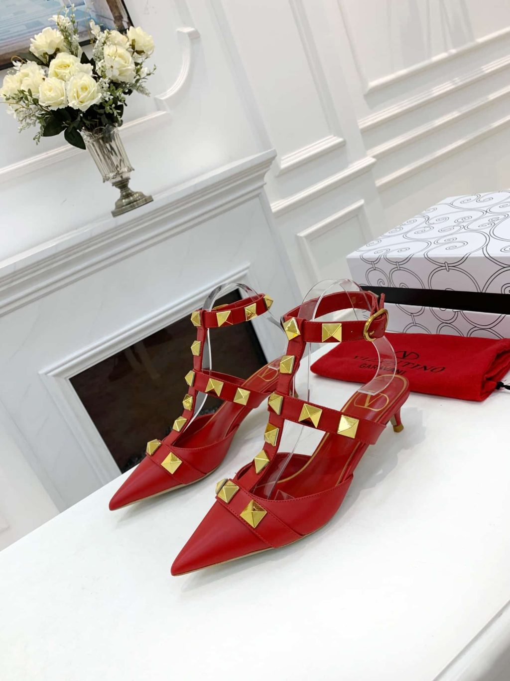 Valentino Garavani Roman Stud Kitten Heel Pumps Red - Image 4