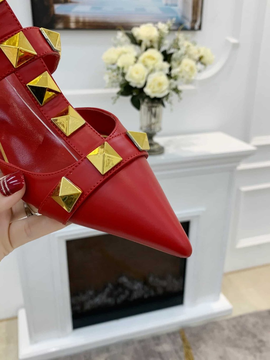 Valentino Garavani Roman Stud Kitten Heel Pumps Red - Image 6