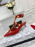 Valentino Garavani Roman Stud Kitten Heel Pumps Red - Image 9