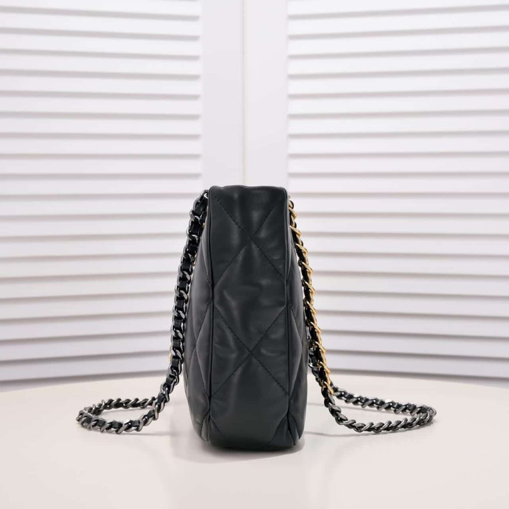 Chanel Quilted 19 East West Shopping Bag Black 35Cm - Image 7