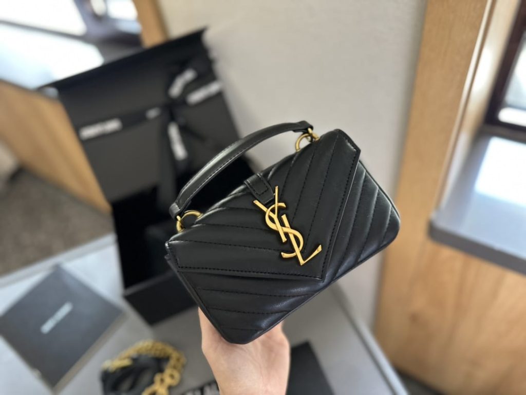 Saint Laurent College Mini Chain Bag In Shiny Crackled Leather Black 20Cm 779430Dzh071000 - Image 3