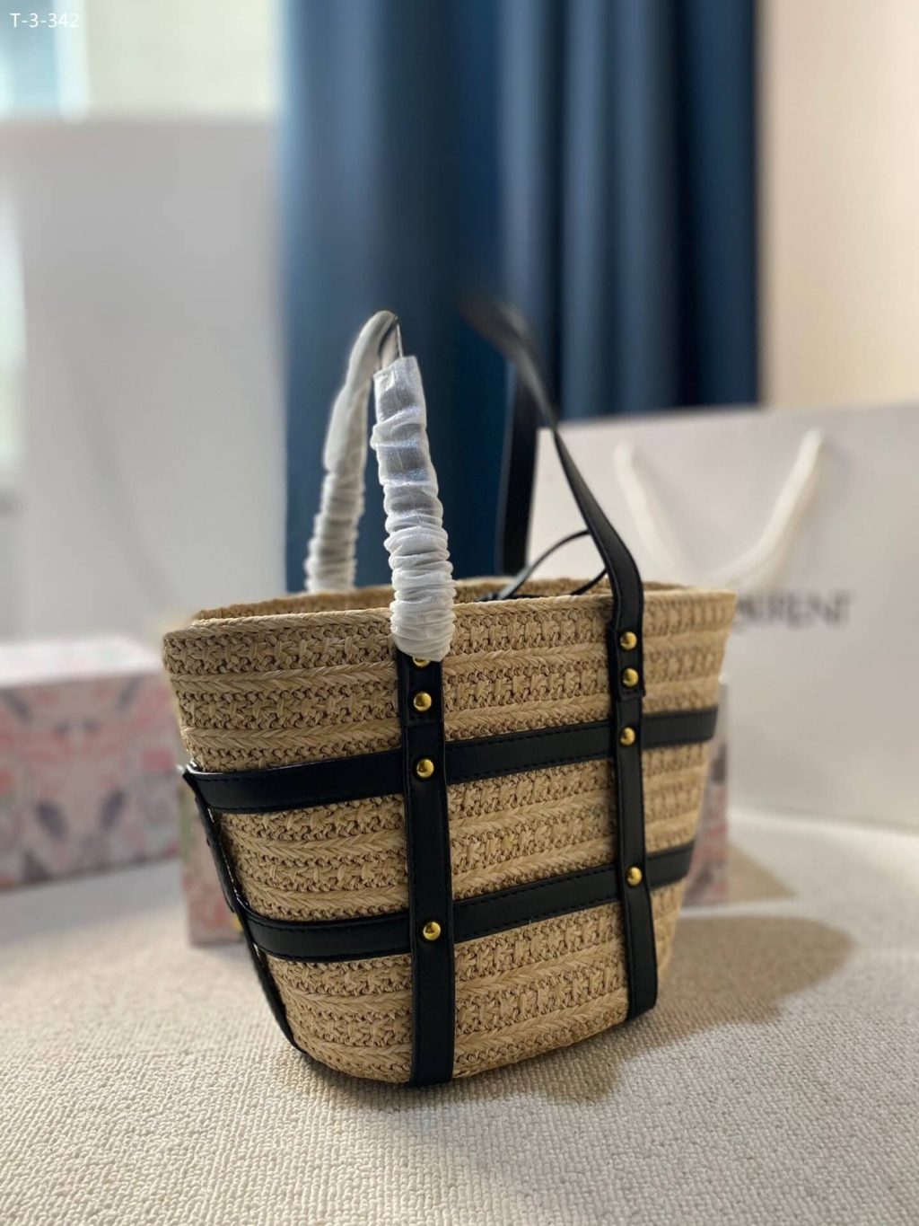 Saint Laurent Medium Panier Harness Raffia Tote Beige 17Cm - Image 5