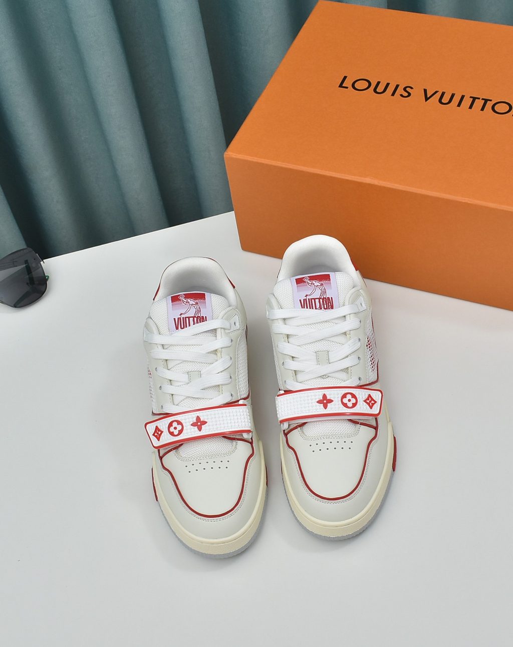 LOUIS VUITTON TRAINER SNEAKER - Image 3