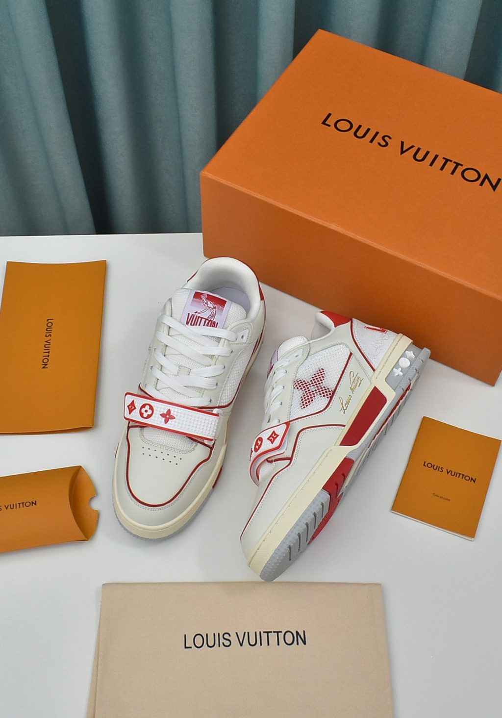 LOUIS VUITTON TRAINER SNEAKER - Image 2