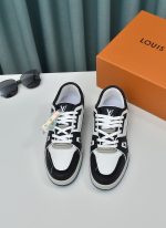 LOUIS VUITTON TRAINER SNEAKER - Image 3