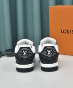 LOUIS VUITTON TRAINER SNEAKER - Image 4