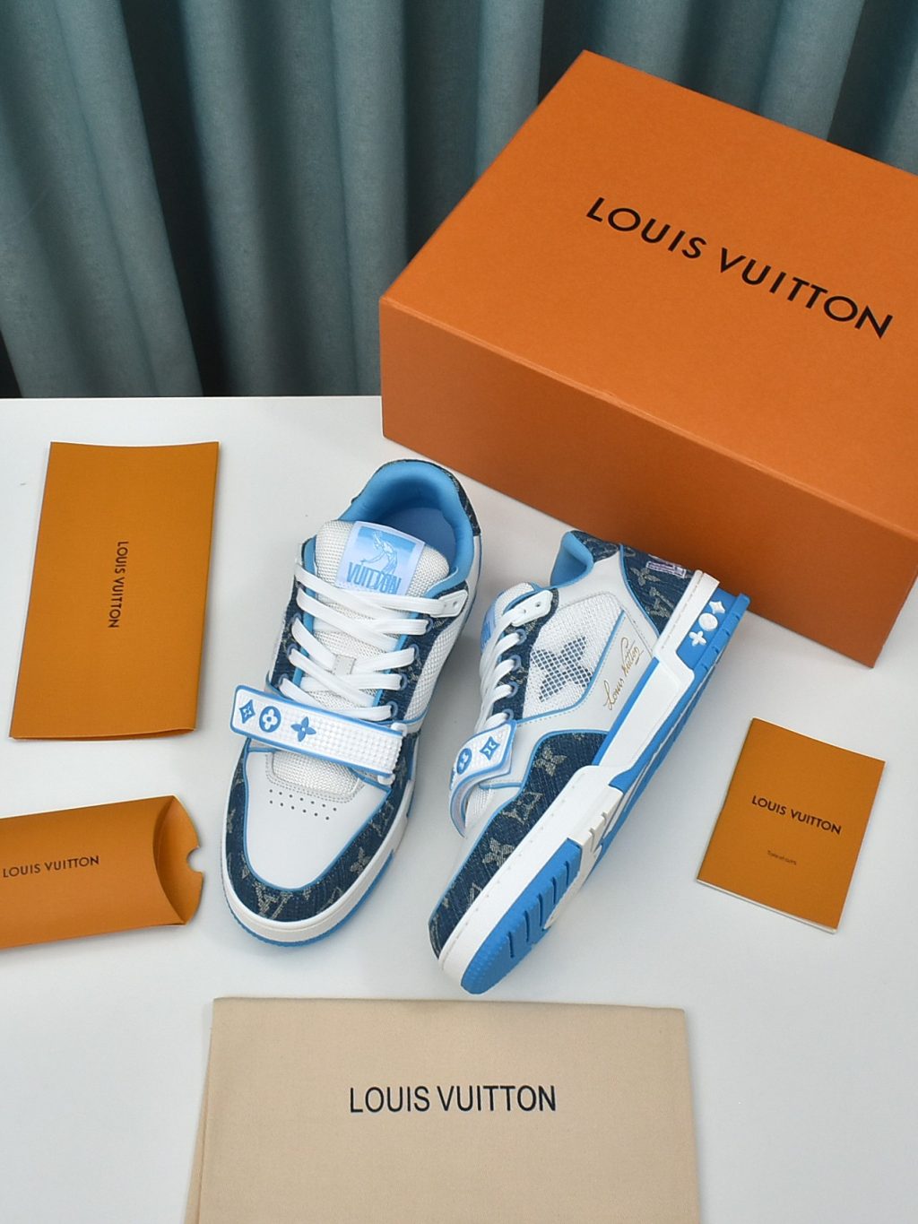 LOUIS VUITTON TRAINER SNEAKER - Image 2
