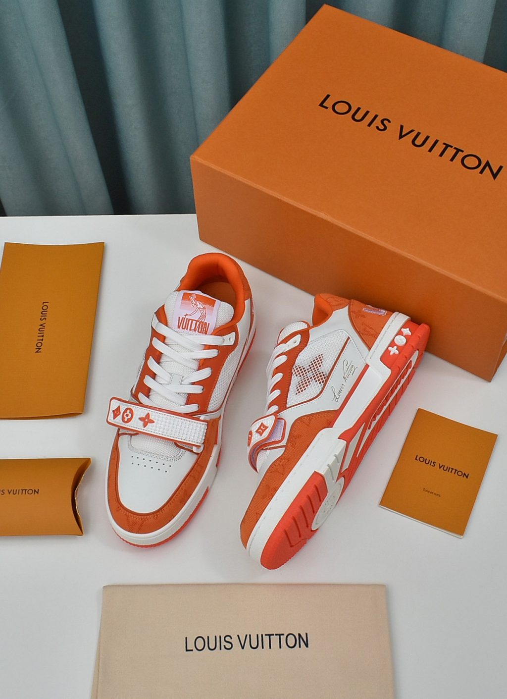 LOUIS VUITTON TRAINER SNEAKER - Image 2