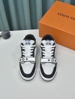 LOUIS VUITTON TRAINER SNEAKER - Image 3