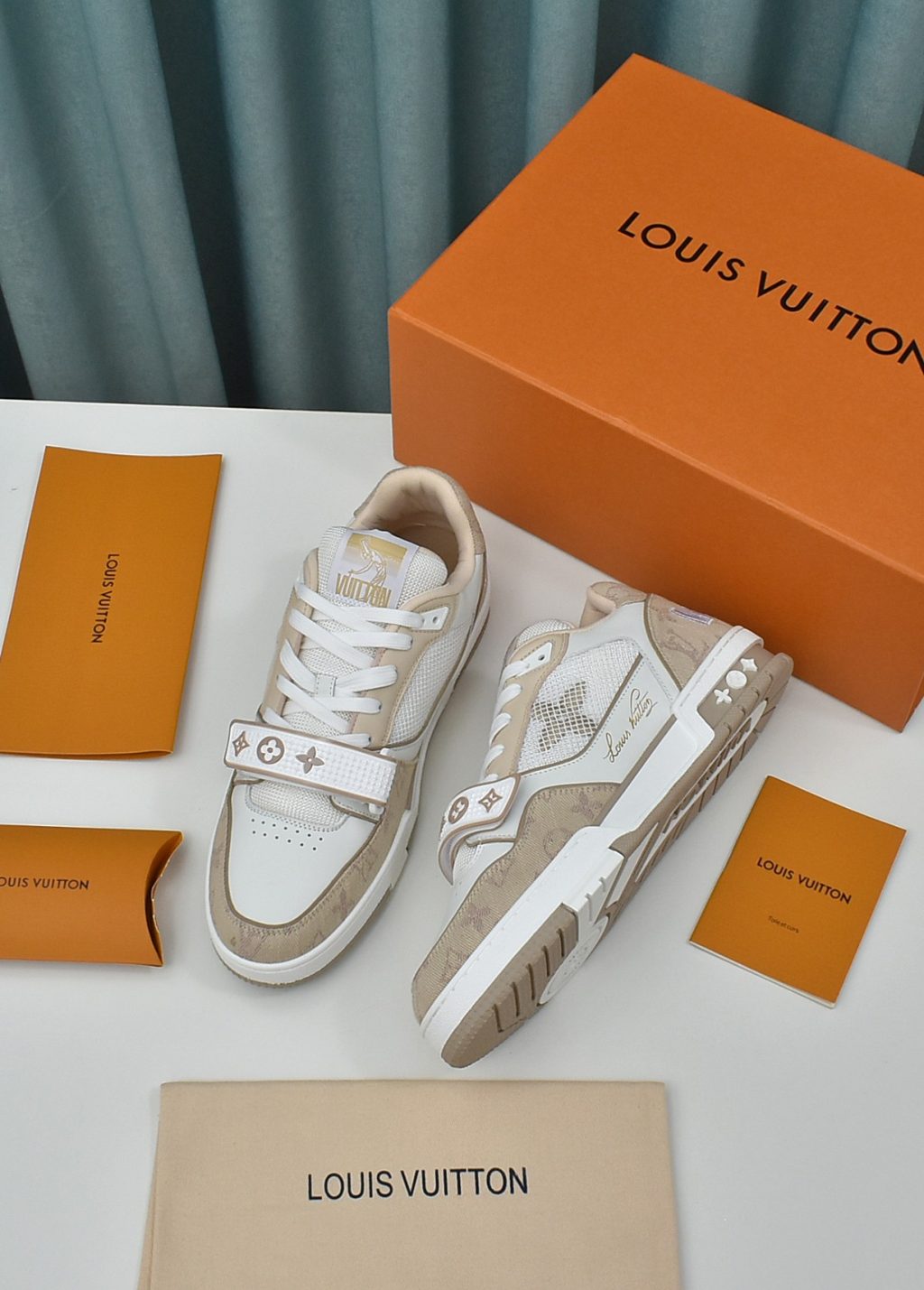 LOUIS VUITTON TRAINER SNEAKER - Image 2