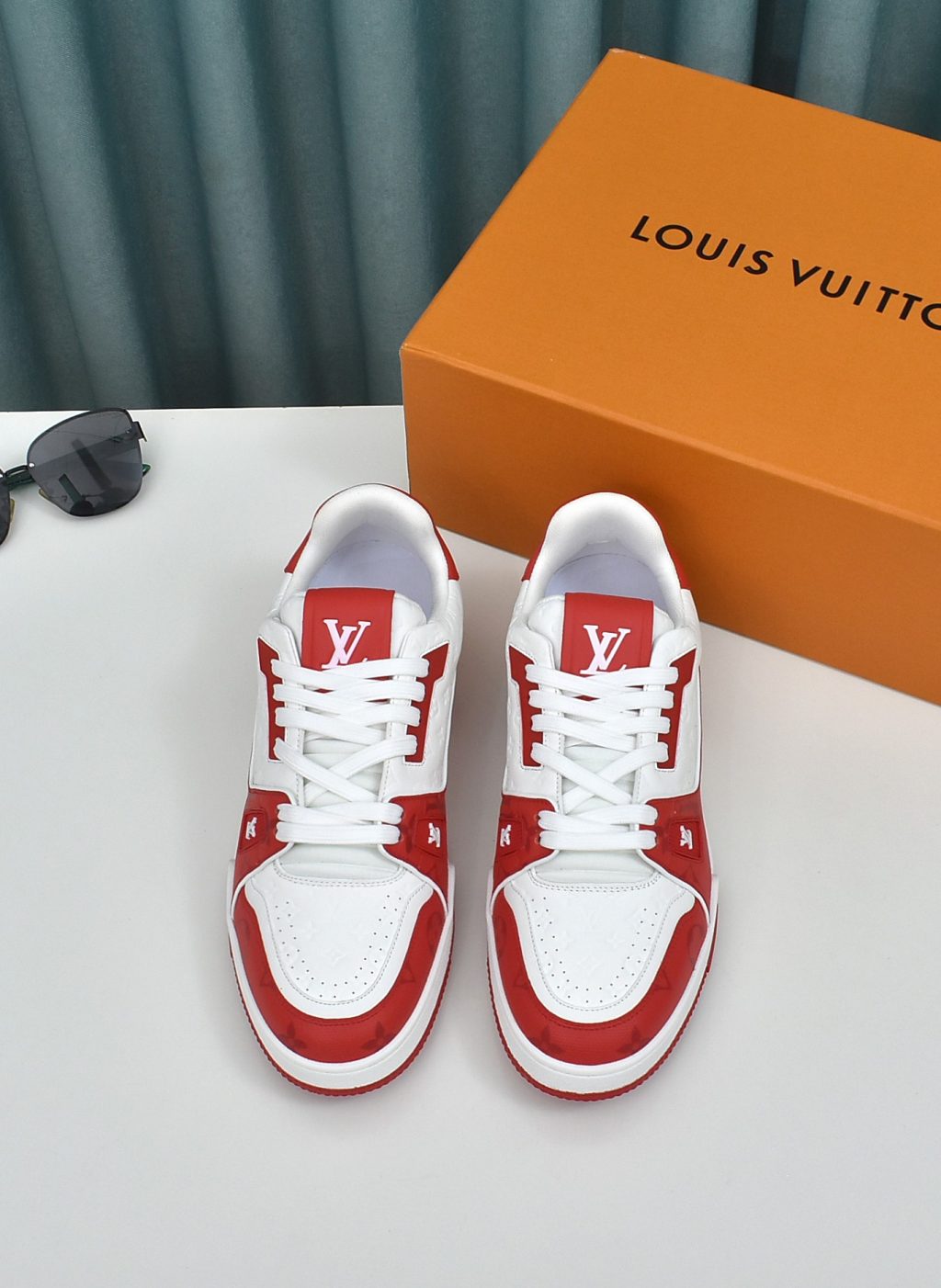LOUIS VUITTON TRAINER SNEAKER - Image 3