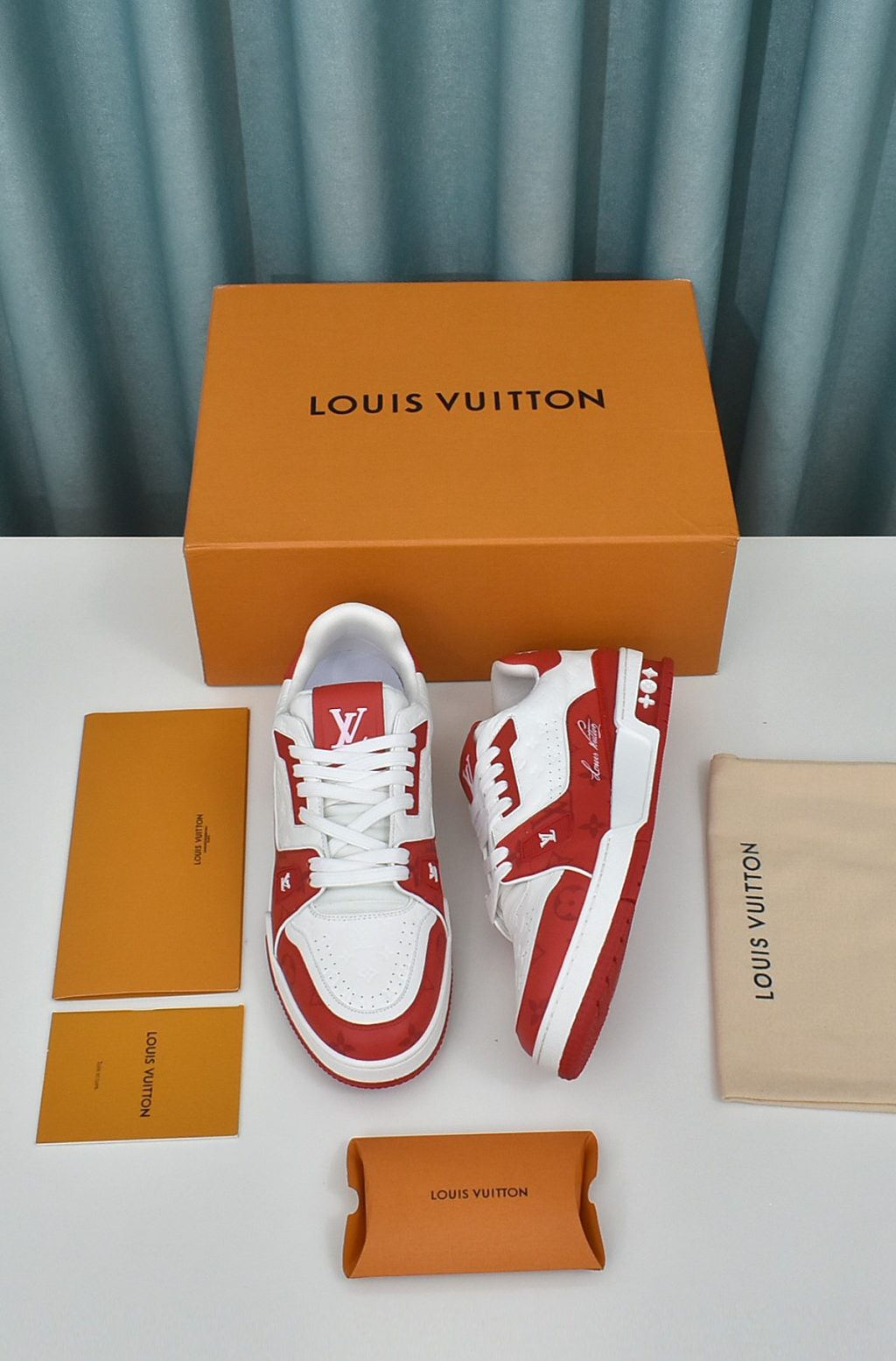 LOUIS VUITTON TRAINER SNEAKER - Image 2