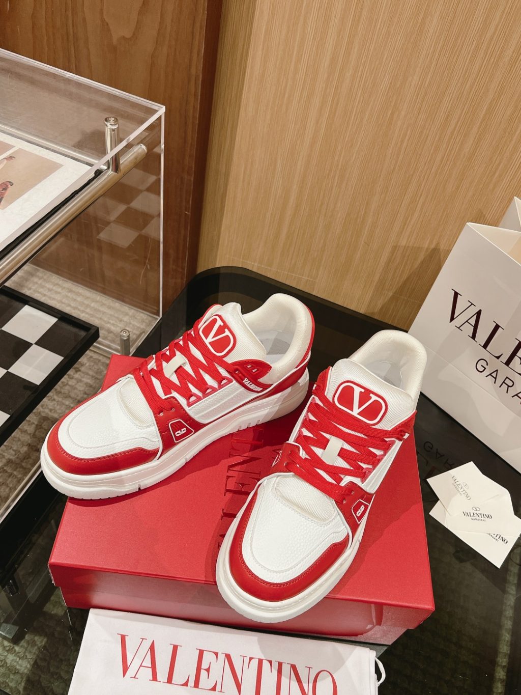 Valentino's new 2023  Sneaker - Image 4