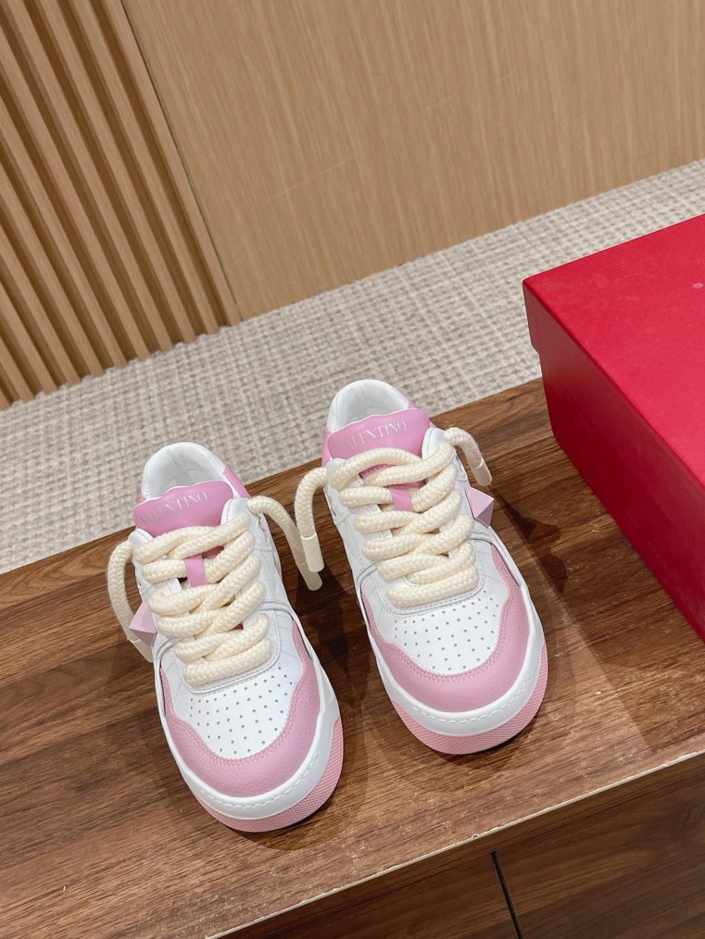 Valentino Garavani Sneaker - Image 2