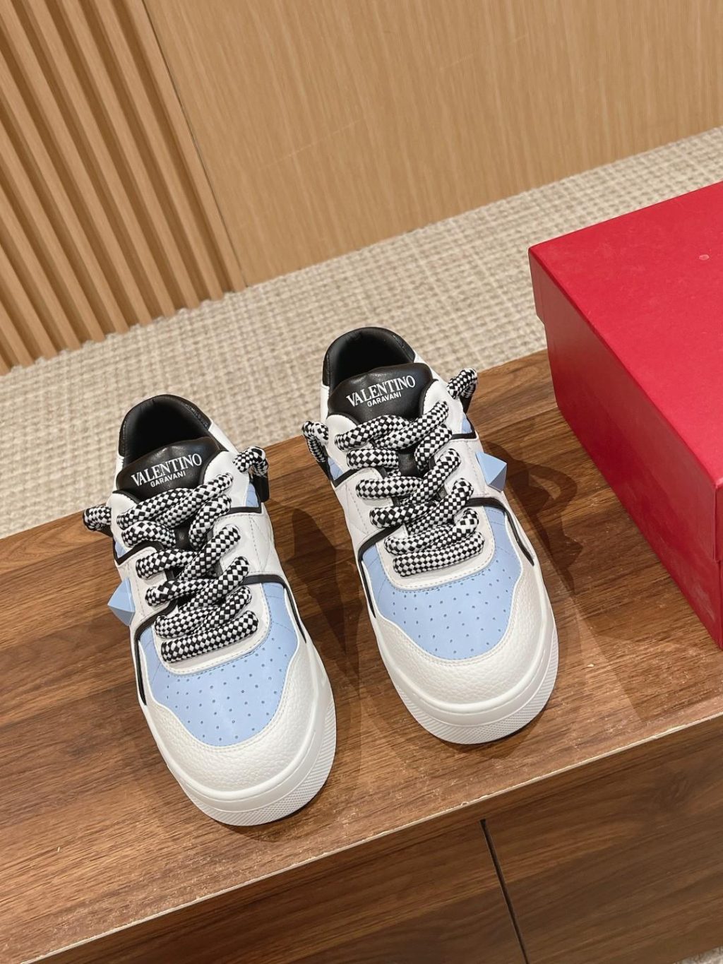 Valentino Garavani Sneaker - Image 2