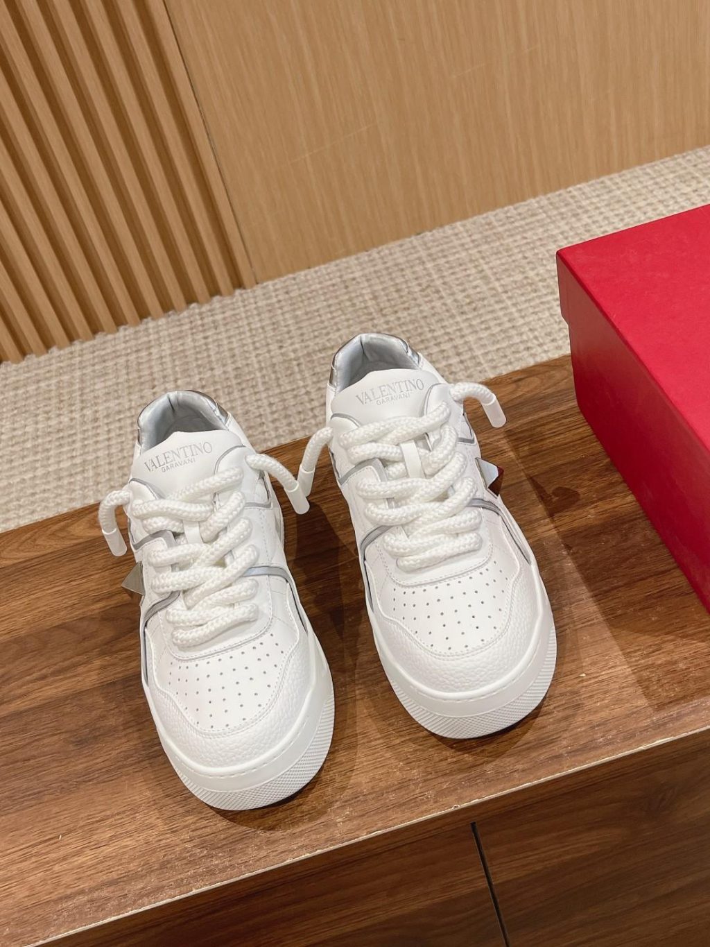 Valentino Garavani Sneaker - Image 2